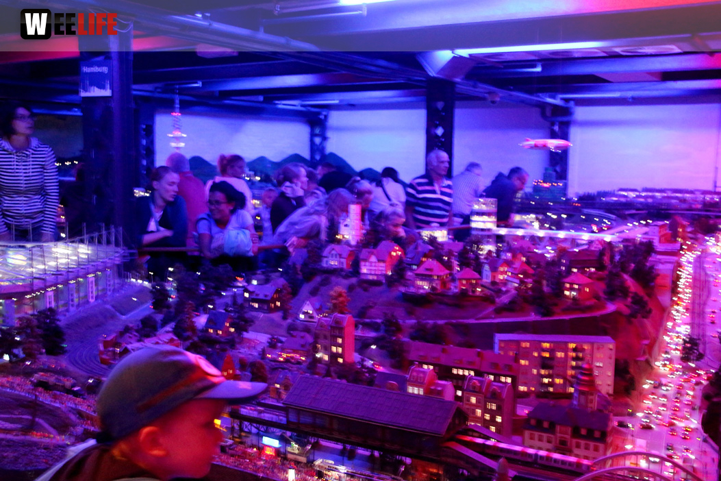 Minautur Wunderland Hamburg Nachts