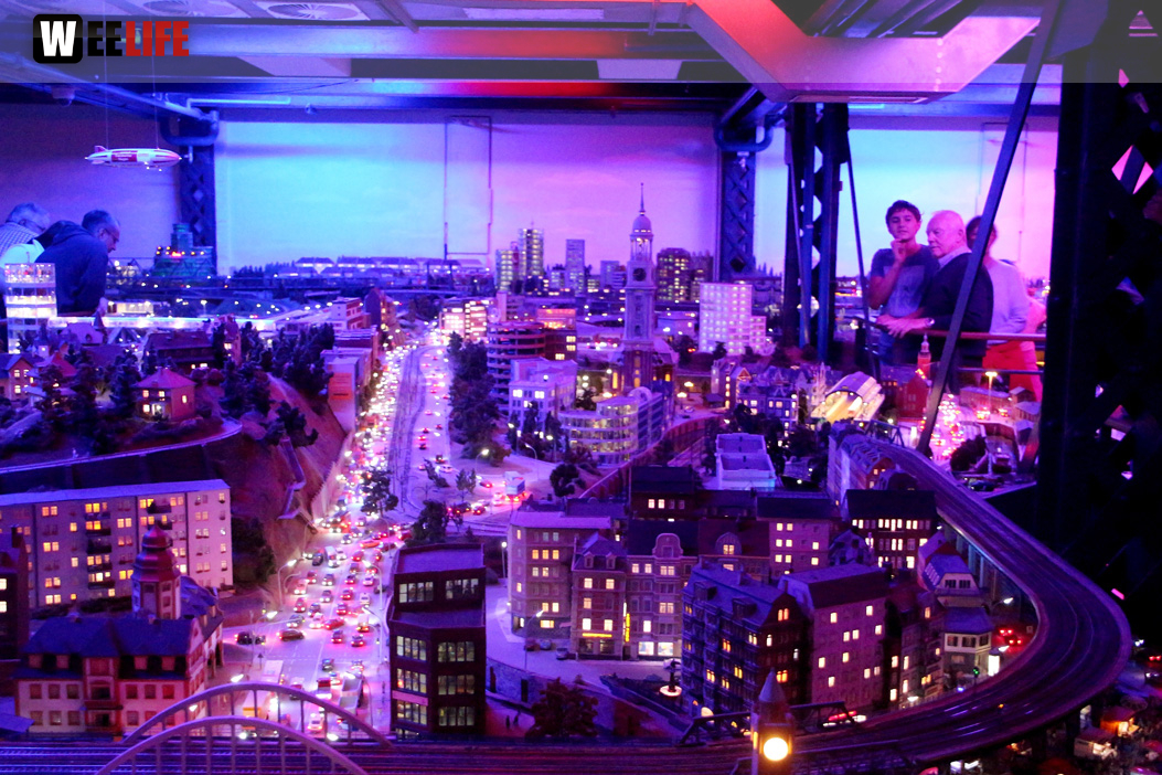 Minautur Wunderland Hamburg Nachts