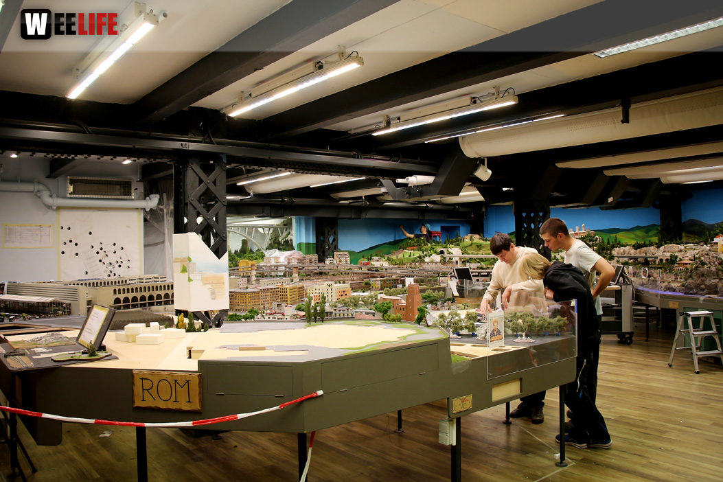 Minautur Wunderland Hamburg Backstage