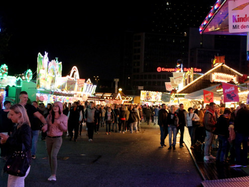 Hamburger Dom Abends 12.8.2016 – Foto 27