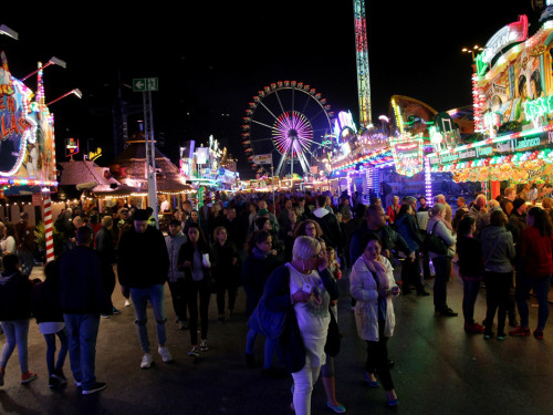 Hamburger Dom Abends 12.8.2016 – Foto 40
