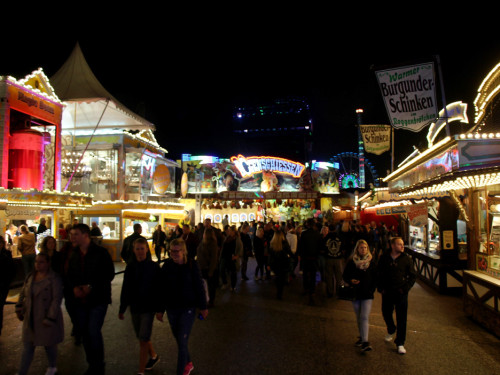 Hamburger Dom Abends 12.8.2016 – Foto 56