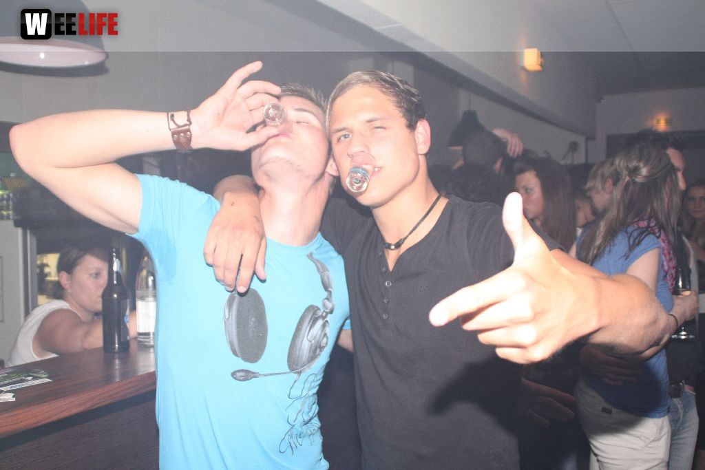 100 Friends | Funky Vibes