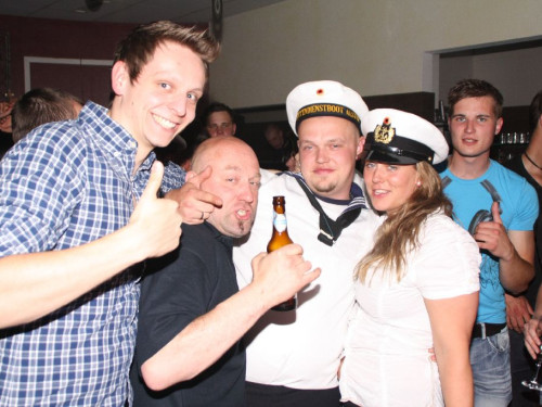 100 Friends | Funky Vibes – Foto 15