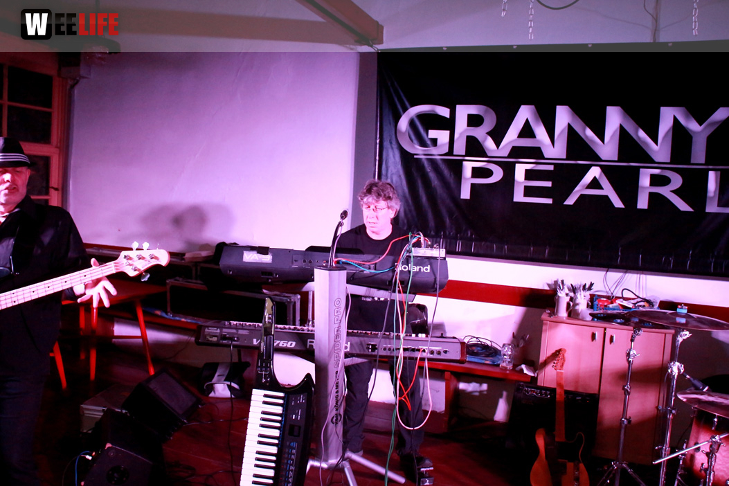 Granny\'s Pearl LIVE