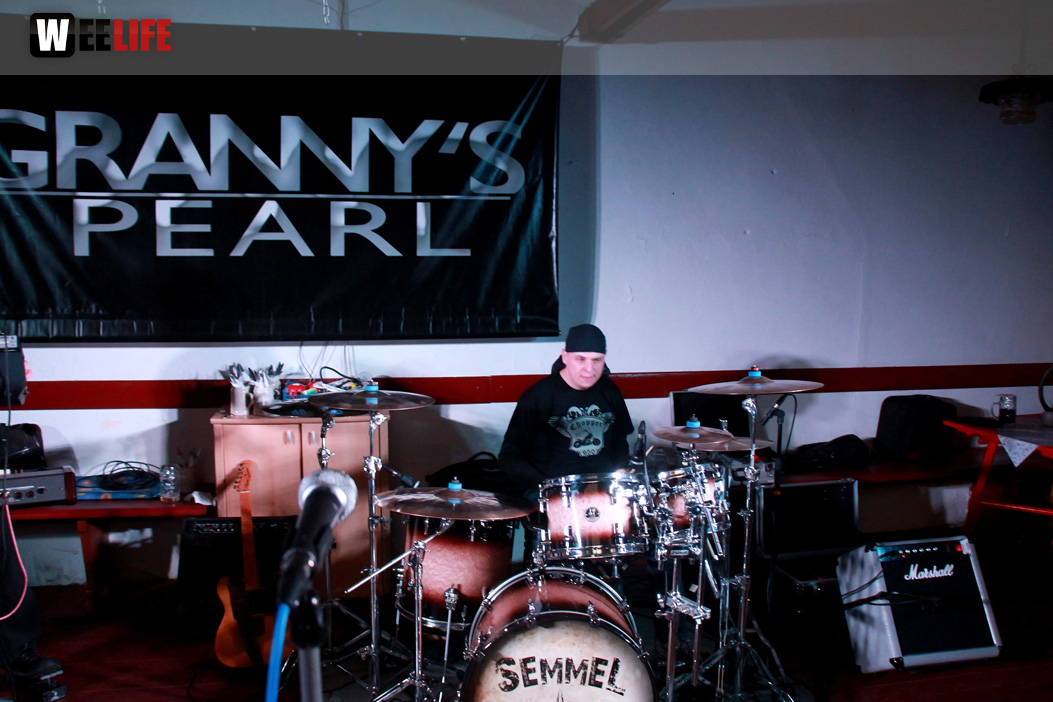 Granny\'s Pearl LIVE