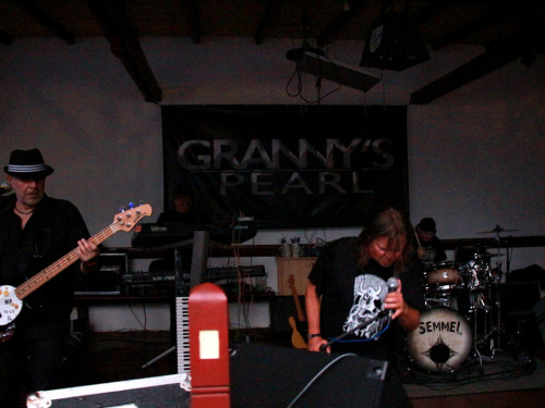 Granny\'s Pearl LIVE – Foto 24