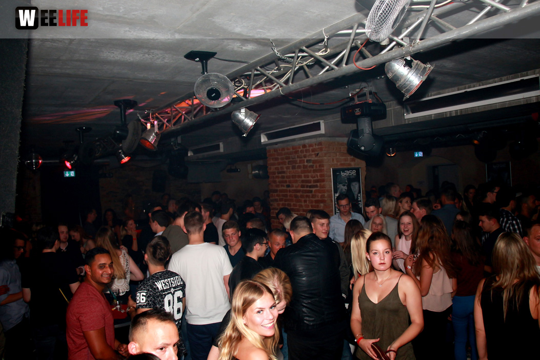 Black Base mit DJs Kingsize, MX