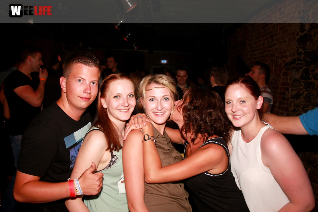 Black Base mit DJs Kingsize, MX