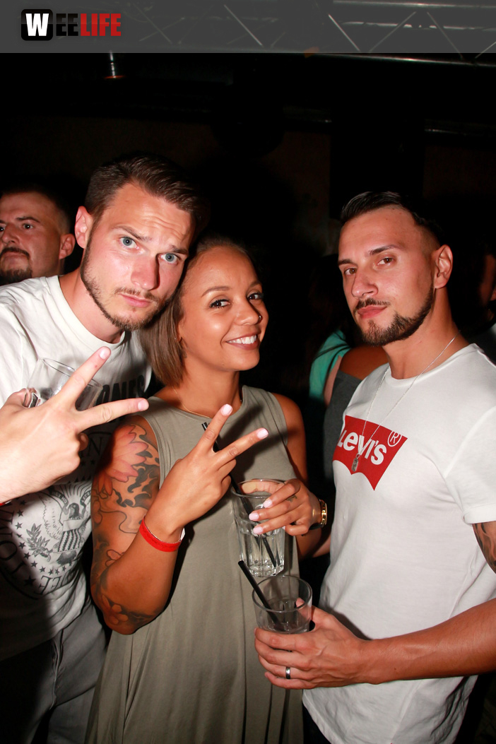 Black Base mit DJs Kingsize, MX
