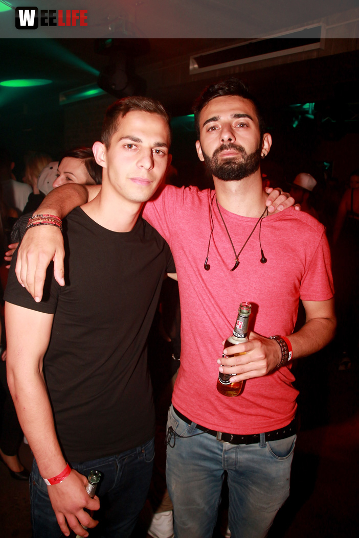 Black Base mit DJs Kingsize, MX