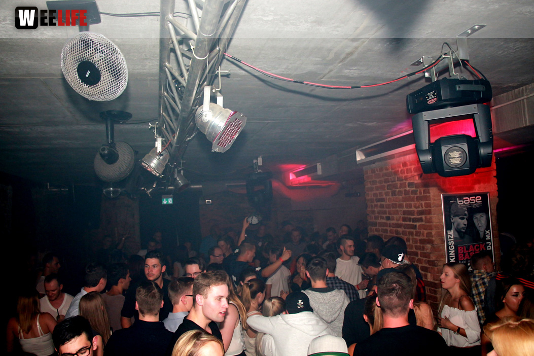 Black Base mit DJs Kingsize, MX