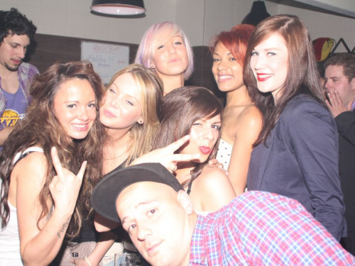 100 Friends | Funky Vibes – Foto 30
