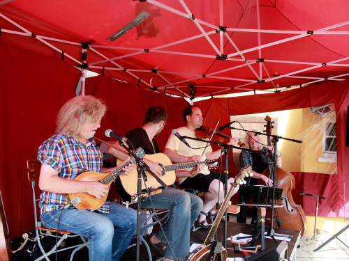Sommerfest Folkclub Isaar mit Seldom Sober Company,Baharya, Sonia – Foto 22