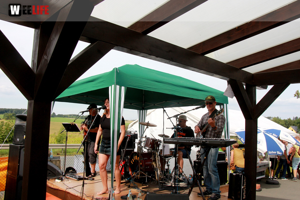 5. Hofer Chilifest mit Livemusik Farmers Five