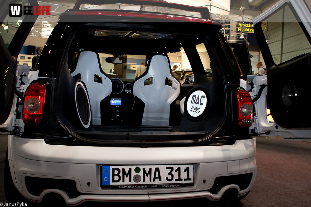 AMI - Auto Mobil International