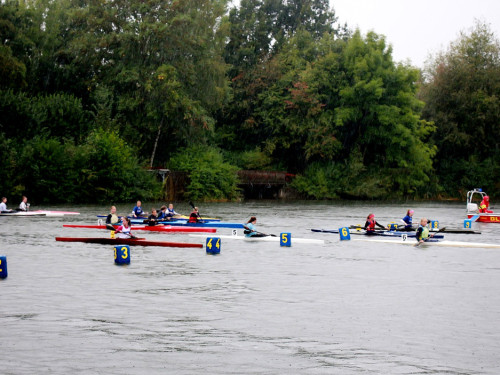 Int. HofRegatta im Kanu-Sprint – Foto 14