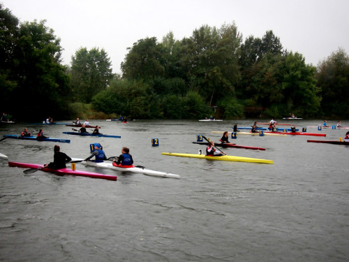 Int. HofRegatta im Kanu-Sprint – Foto 25