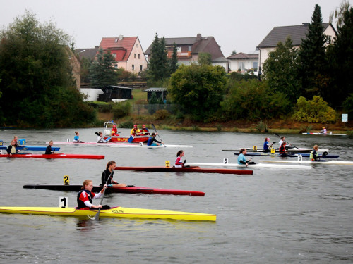 Int. HofRegatta im Kanu-Sprint – Foto 30