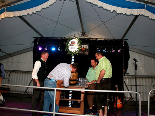 Festeröffnung mit Festanstich Stefan Müller 1. Gattendorfer Oktoberfestla – Foto 17