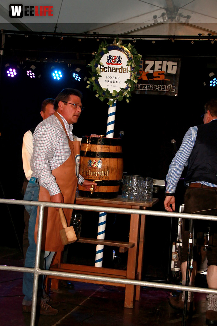 Festeröffnung mit Festanstich Stefan Müller 1. Gattendorfer Oktoberfestla