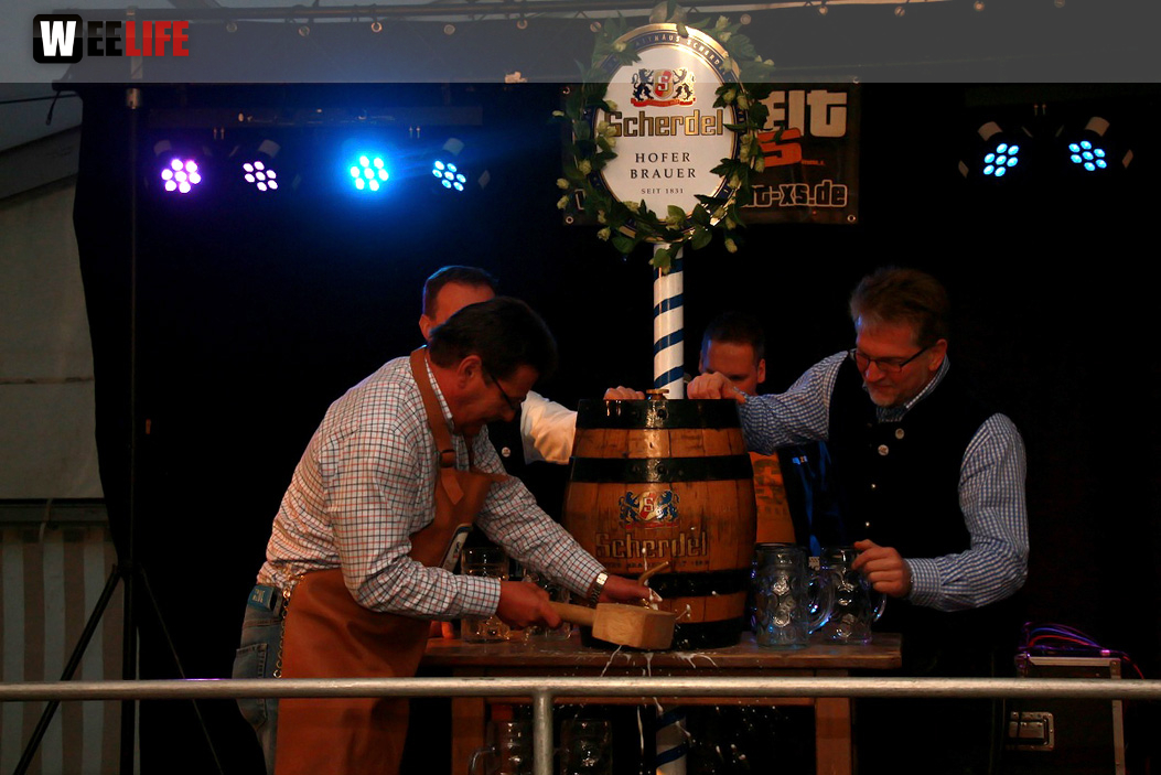Festeröffnung mit Festanstich Stefan Müller 1. Gattendorfer Oktoberfestla