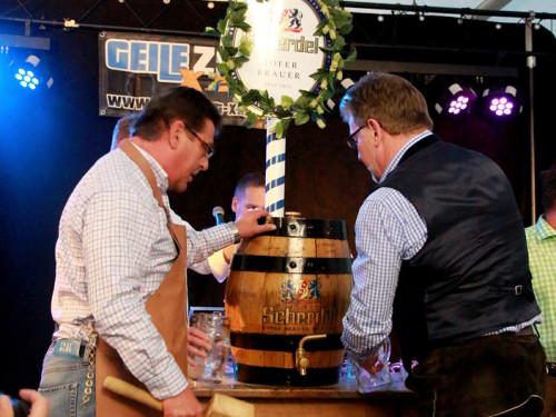Festeröffnung mit Festanstich Stefan Müller 1. Gattendorfer Oktoberfestla – Foto 33