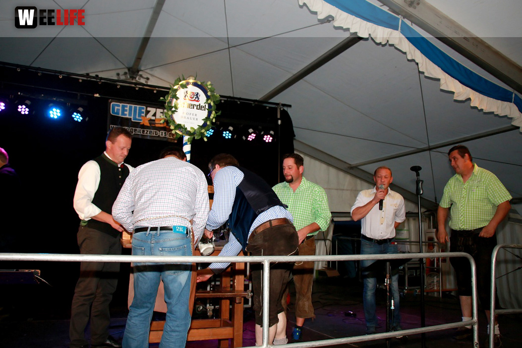 Festeröffnung mit Festanstich Stefan Müller 1. Gattendorfer Oktoberfestla