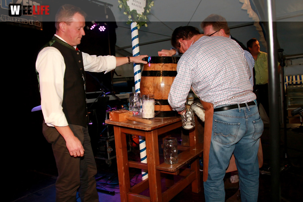 Festeröffnung mit Festanstich Stefan Müller 1. Gattendorfer Oktoberfestla