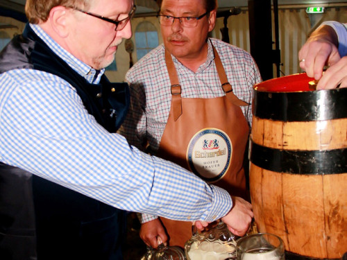 Festeröffnung mit Festanstich Stefan Müller 1. Gattendorfer Oktoberfestla – Foto 40