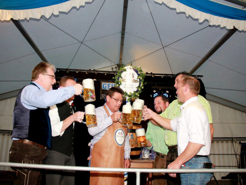 Festeröffnung mit Festanstich Stefan Müller 1. Gattendorfer Oktoberfestla – Foto 46