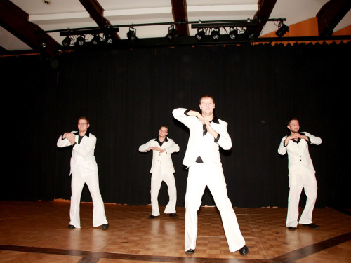 Schwarzweiß Ball mit Pina Colada – Foto 16