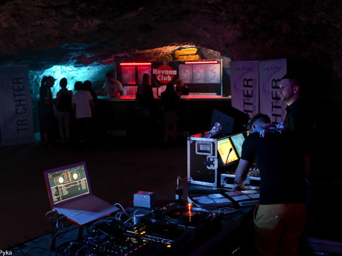 CAVE CLUBBING – Foto 10