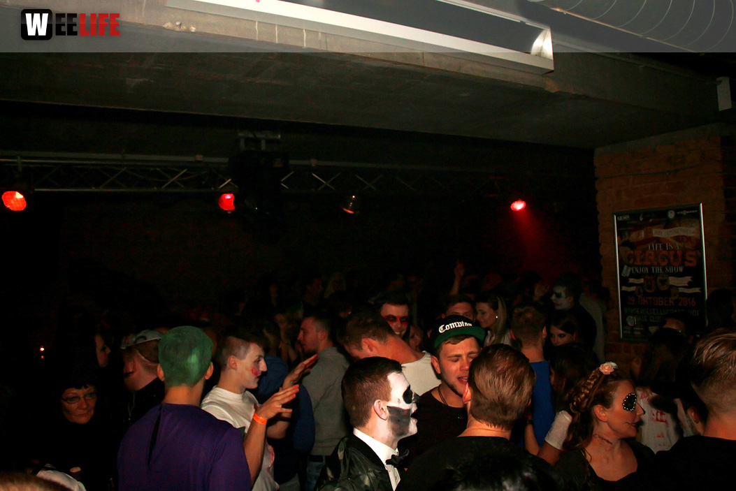 Happy Halloween mit DJ Alex Estevez