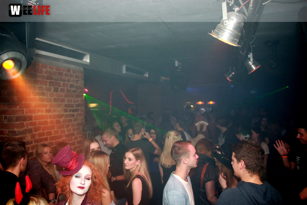 Happy Halloween mit DJ Alex Estevez