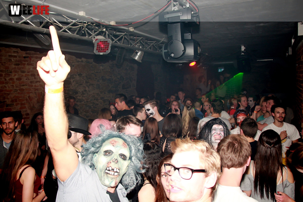 Happy Halloween mit DJ Alex Estevez