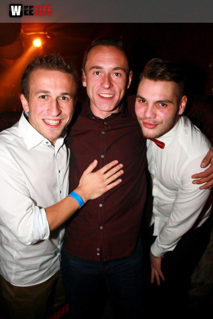 Black Base mit DJs Baxter, Sickboy