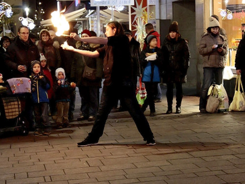 Weihnachtsmarkt mit Feuerkünstler Chariash – Foto 17