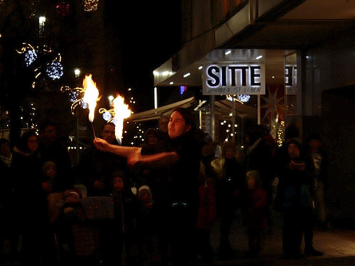 Weihnachtsmarkt mit Feuerkünstler Chariash – Foto 29