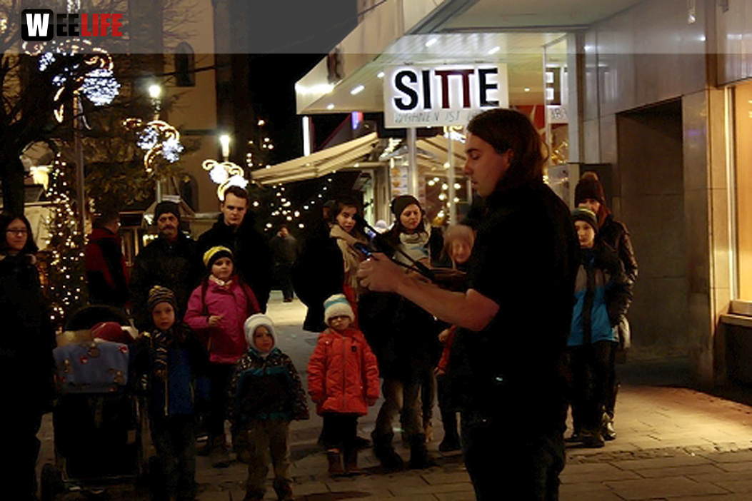 Weihnachtsmarkt mit Feuerkünstler Chariash