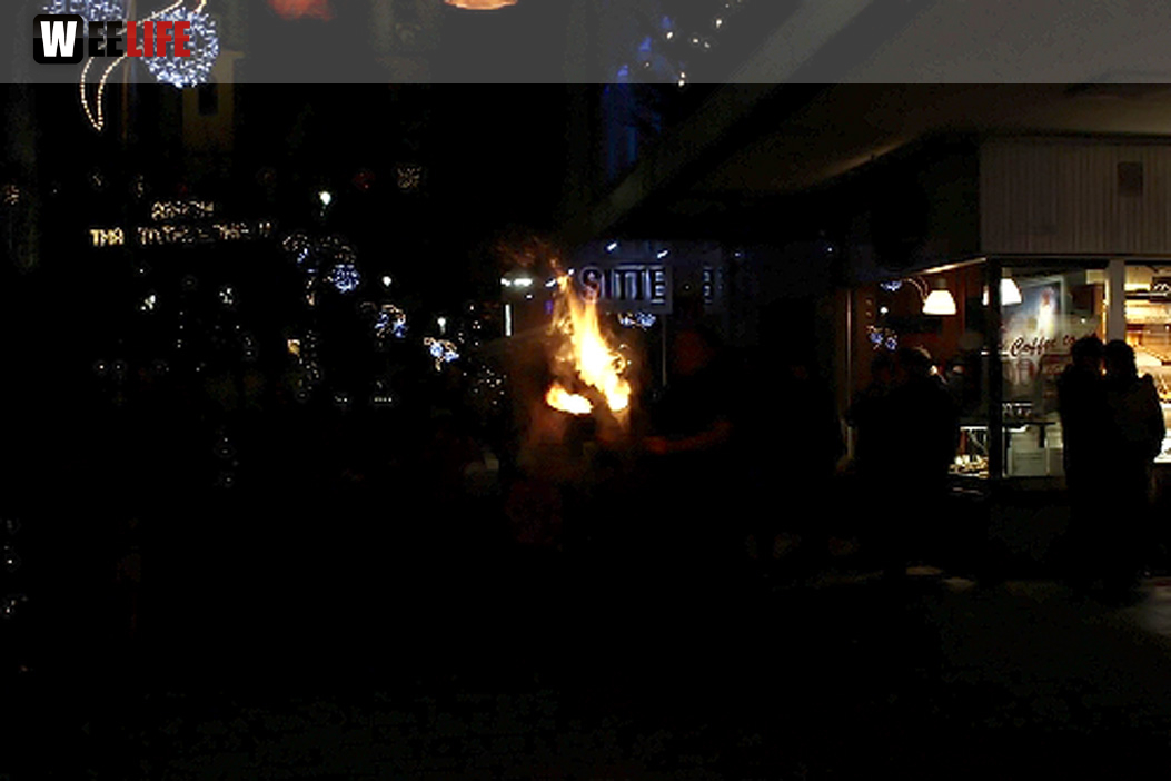 Weihnachtsmarkt mit Feuerkünstler Chariash