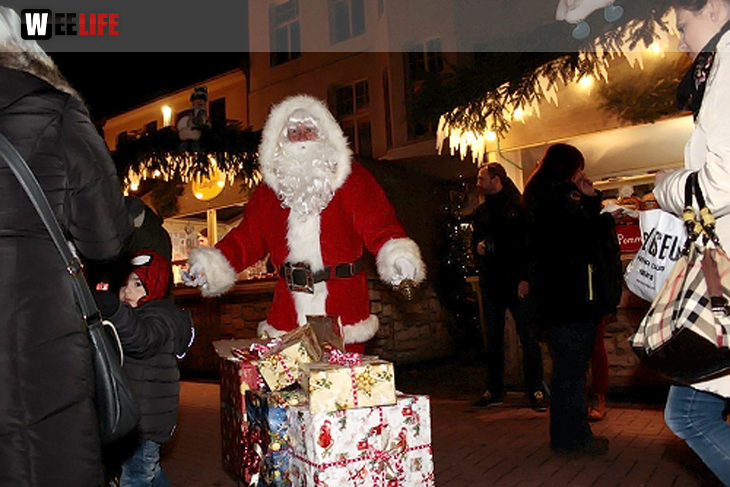 Weihnachtsmarkt mit Feuerkünstler Chariash