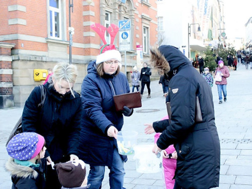 Weihnachtstombola Kinderwelt St. Lorenz – Foto 2
