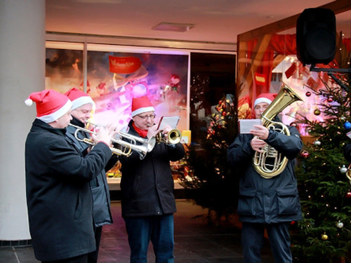 Hofer Weihnachtsmarkt Eischnitzer 11.12.16 – Foto 24