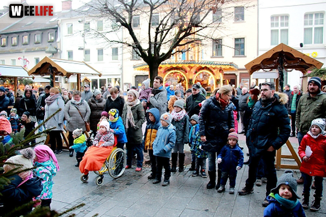 Hofer Weihnachtsmarkt  Rodscha aus Kambodscha 18.12.16