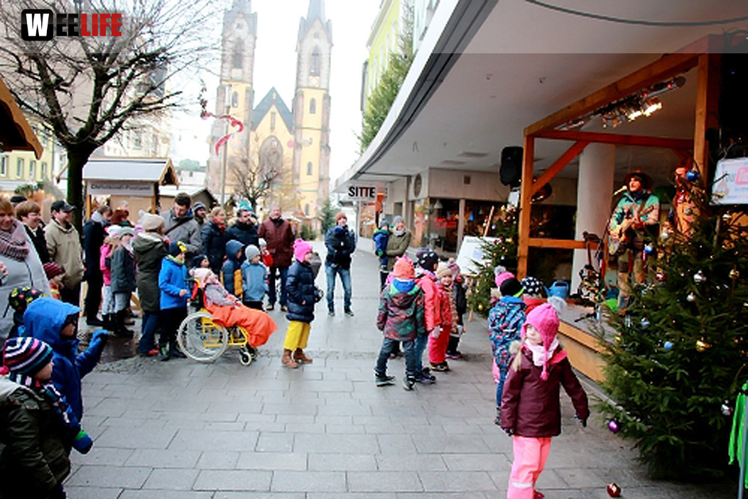 Hofer Weihnachtsmarkt  Rodscha aus Kambodscha 18.12.16