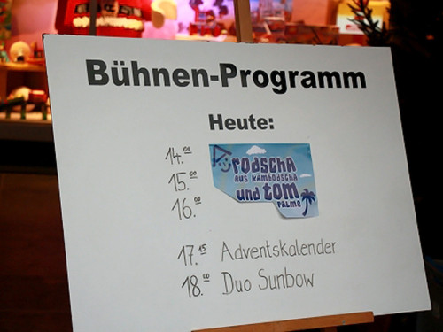 Hofer Weihnachtsmarkt  Rodscha aus Kambodscha 18.12.16 – Foto 28