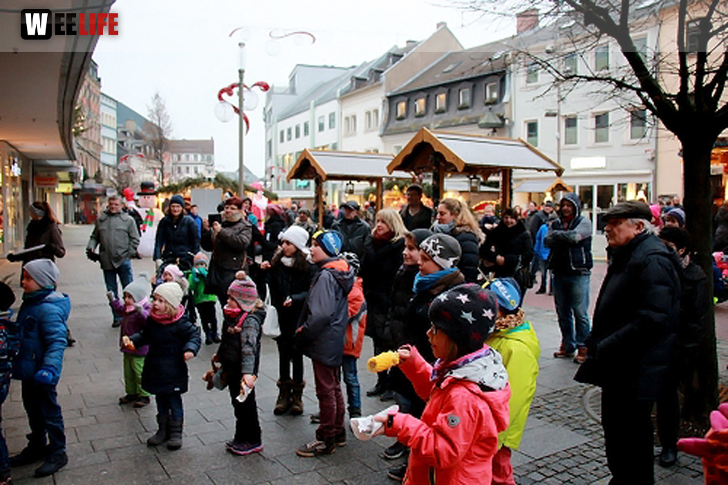 Hofer Weihnachtsmarkt  Rodscha aus Kambodscha 18.12.16