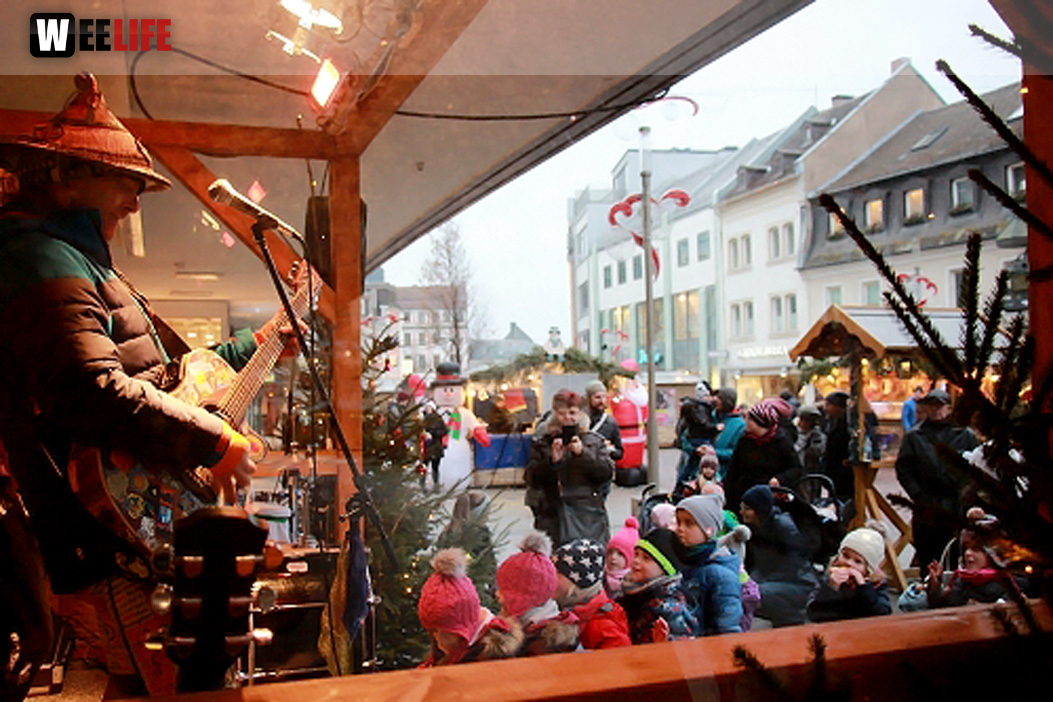 Hofer Weihnachtsmarkt  Rodscha aus Kambodscha 18.12.16