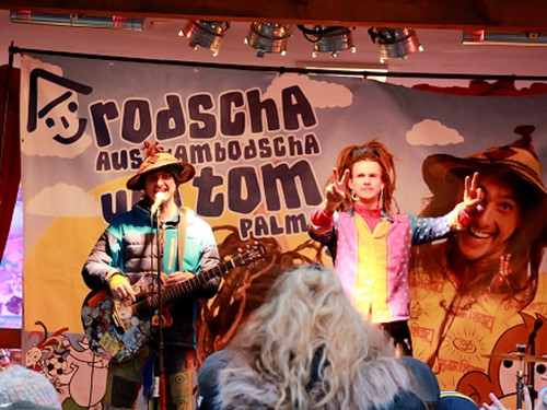 Hofer Weihnachtsmarkt  Rodscha aus Kambodscha 18.12.16 – Foto 46